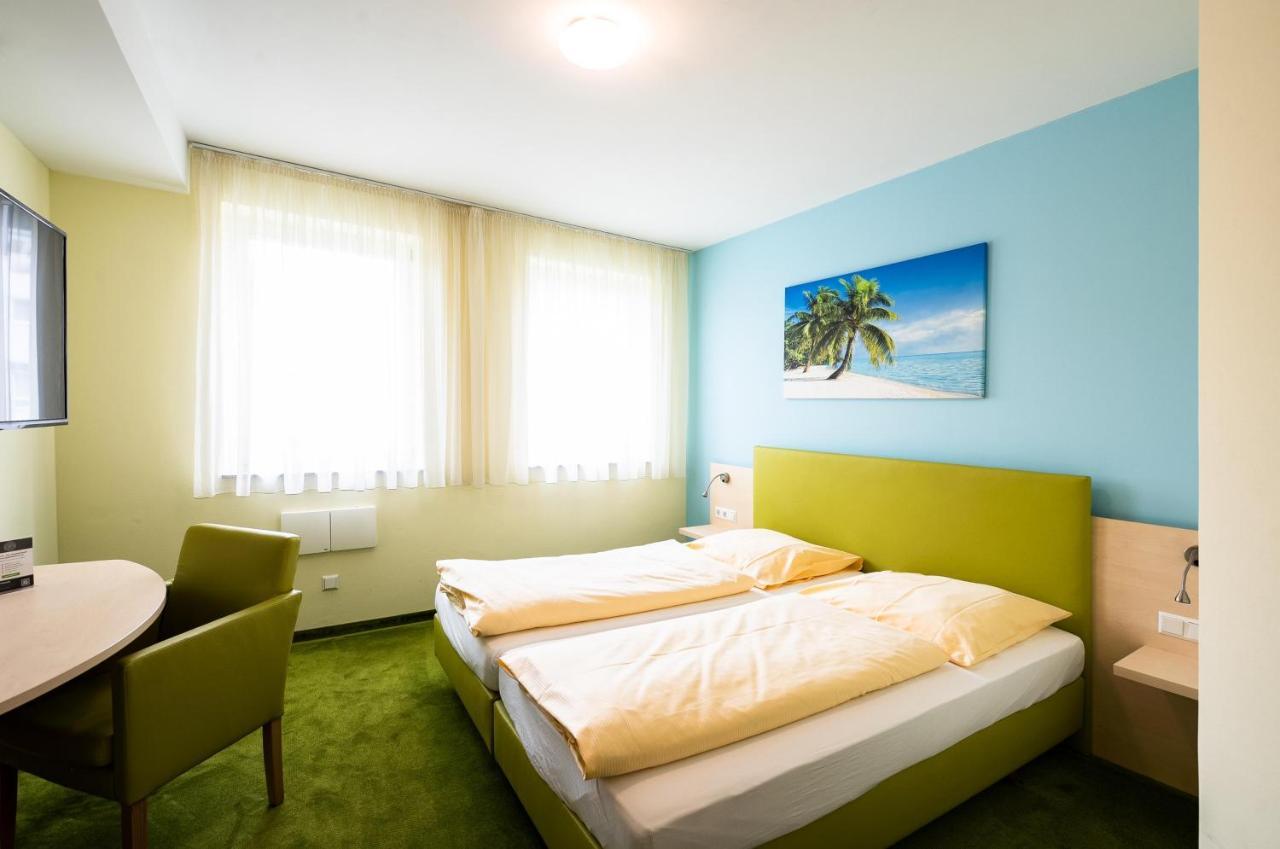 Sternplatz Hotel إيهنغن المظهر الخارجي الصورة