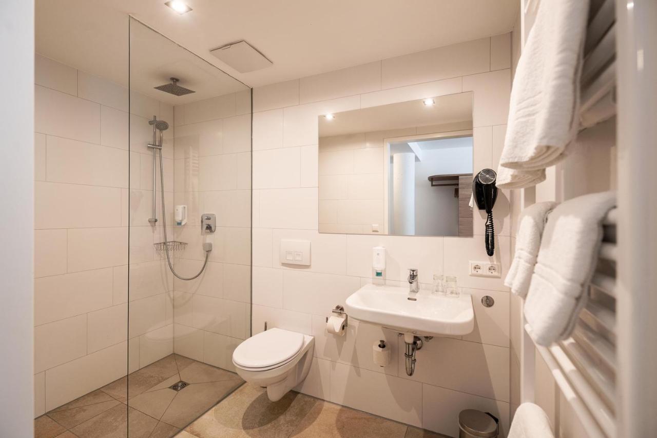 Sternplatz Hotel إيهنغن المظهر الخارجي الصورة